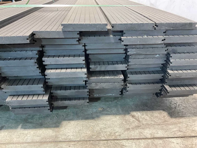 Vlonderplank composiet massief 420x25x2,2 cm antraciet (15x) - afbeelding 6 van  8