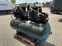 Vlt zuigercompressor 1000 liter tank - afbeelding 10 van  13