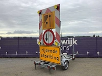 Vluckstrookwagen/voorwaarschuwingswagen - afbeelding 1 van  11