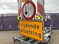 Vluckstrookwagen/voorwaarschuwingswagen - afbeelding 9 van  11
