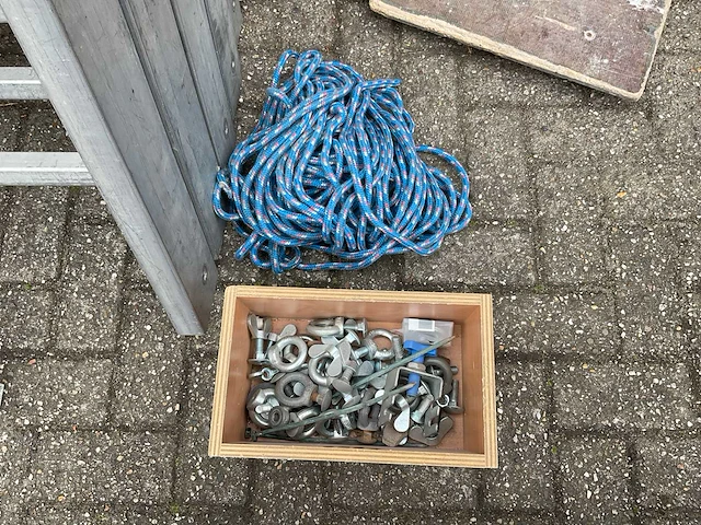 Vlutters - toplift - afbeelding 11 van  12
