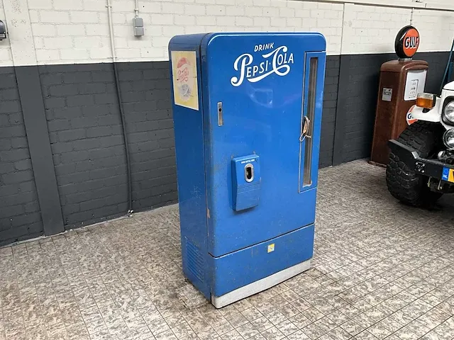 Vmc 1100 pepsi cola vending machine - afbeelding 7 van  14