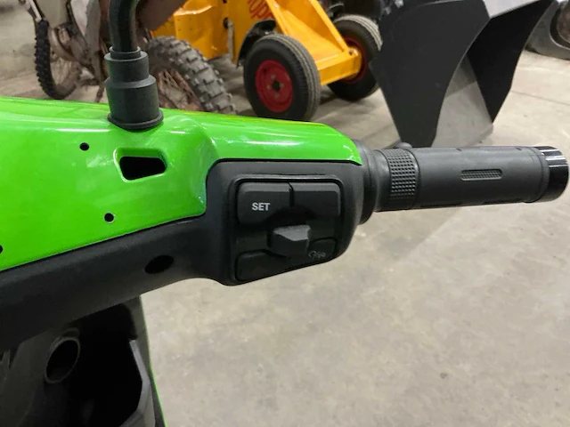 Vmoto - cux - e-scooter - afbeelding 9 van  14
