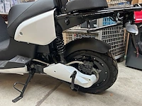Vmoto elektrische scooter 45 km p/u wit - afbeelding 9 van  13