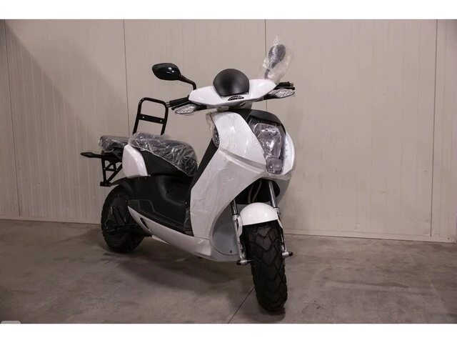 Vmoto elektrische scooter - afbeelding 2 van  8