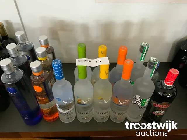 Vodka - afbeelding 2 van  5