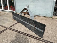 Voerschuif 220 cm - afbeelding 1 van  6