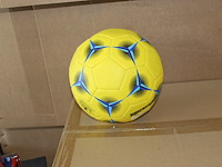 Voetbal geel 1x - afbeelding 1 van  3
