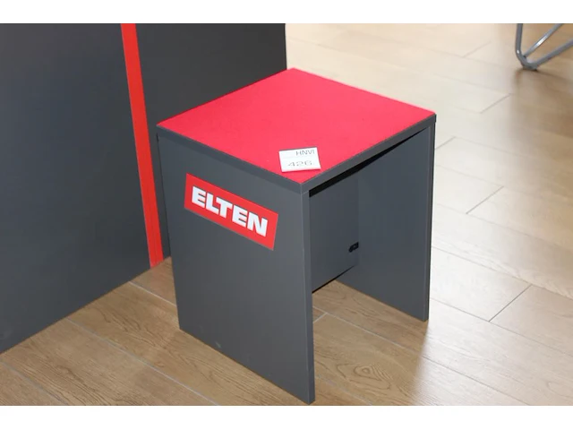 Voetenbankje 40 x 40 x 50cm - afbeelding 1 van  2