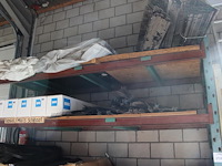 Vogel- en muisschroten in diverse maten en uitvoering in stelling. - afbeelding 5 van  5