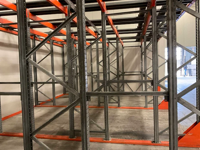 Vogelsang pushbackstelling (14,90x5,30 mtr) - afbeelding 16 van  17