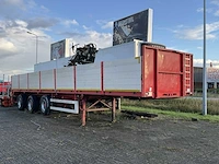 Vogelzang trailer met werkende laad- en loskraan