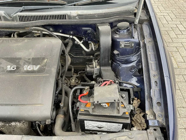 Volkswagen - - golf - personenauto - afbeelding 4 van  24