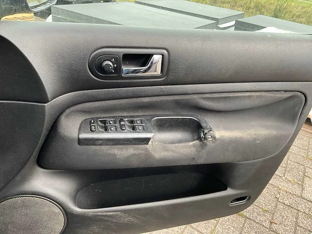 Volkswagen - - golf - personenauto - afbeelding 6 van  24