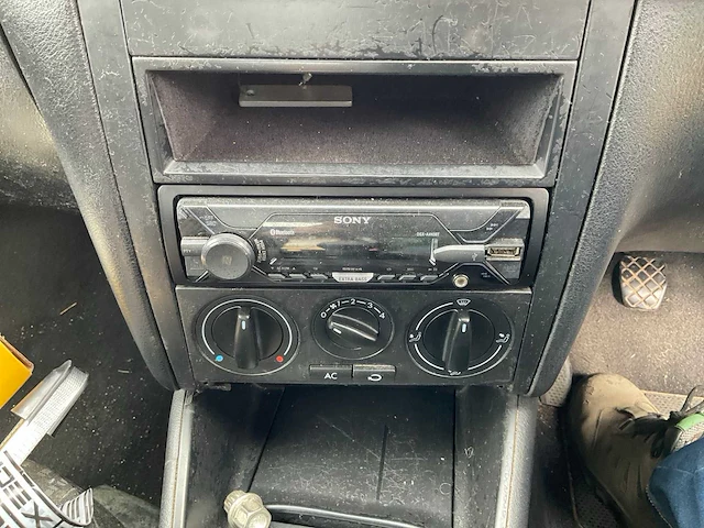 Volkswagen - - golf - personenauto - afbeelding 13 van  24