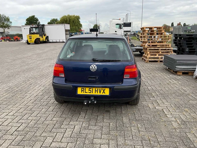 Volkswagen - - golf - personenauto - afbeelding 19 van  24