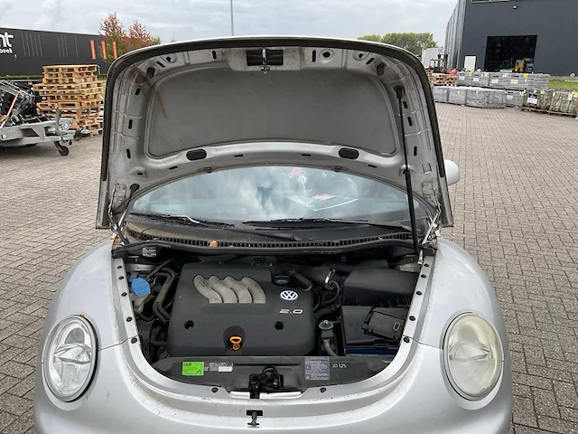 Volkswagen - - new beetle - personenauto - afbeelding 8 van  31