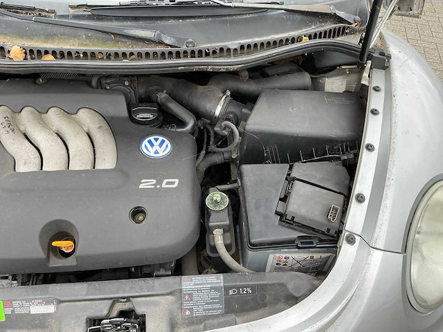Volkswagen - - new beetle - personenauto - afbeelding 11 van  31