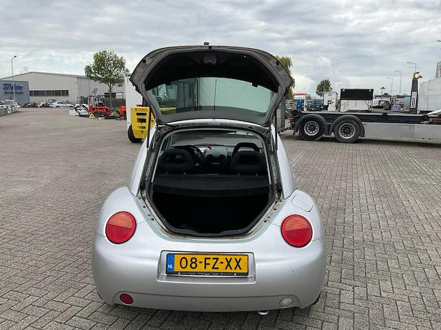 Volkswagen - - new beetle - personenauto - afbeelding 31 van  31