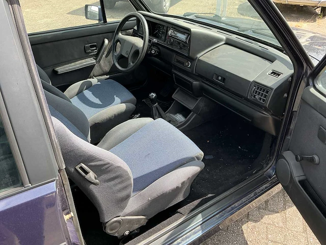 Volkswagen - 1994 - golf cabriolet classic line - 1.8 - personenauto - afbeelding 9 van  9