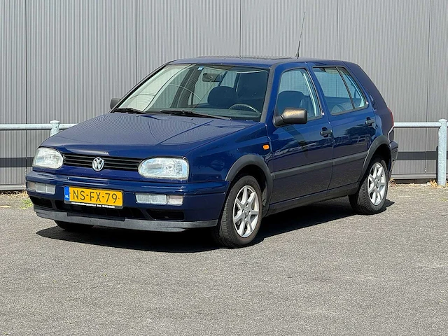 Volkswagen - 1996 - golf - 1.6 milestone - ns-fx-79 - afbeelding 1 van  11
