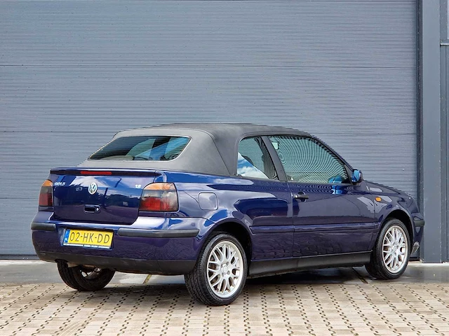 Volkswagen - 1999 - golf cabriolet - 1.8 trendline - 02-hk-dd - afbeelding 20 van  22