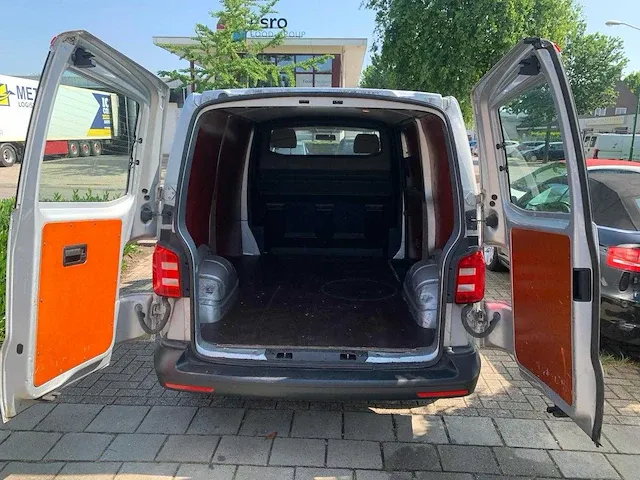 Volkswagen - 2.0 tdi l1h1 comf. - v-406-lt - afbeelding 3 van  26