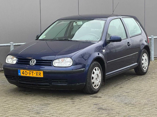 Volkswagen - 2000 - golf - 1.6 trendline - 40-ft-xr - automaat - afbeelding 1 van  11