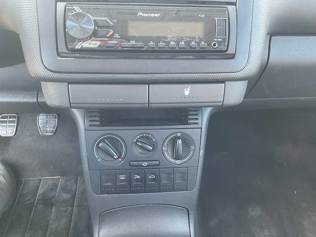 Volkswagen - 2003 - lupo - 6x - personenauto - afbeelding 2 van  28
