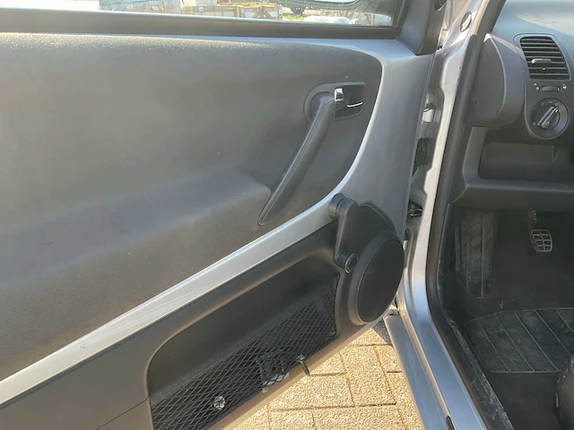 Volkswagen - 2003 - lupo - 6x - personenauto - afbeelding 14 van  28