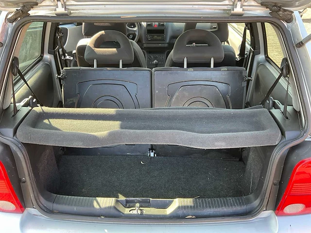 Volkswagen - 2003 - lupo - 6x - personenauto - afbeelding 19 van  28
