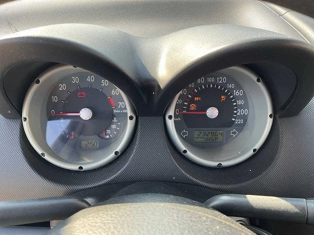 Volkswagen - 2003 - lupo - 6x - personenauto - afbeelding 28 van  28