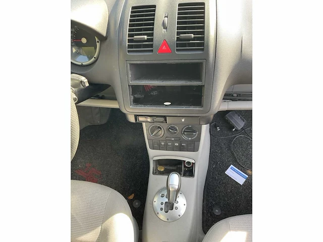 Volkswagen - 2003 - lupo 3l automaat - 93-kkf-2 - afbeelding 7 van  29