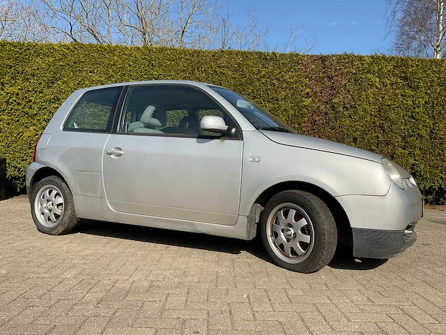 Volkswagen - 2003 - lupo 3l automaat - 93-kkf-2 - afbeelding 1 van  29