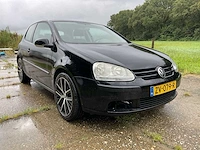 Volkswagen - 2004 - golf - personenauto - afbeelding 23 van  35