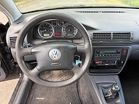 Volkswagen - 2004 - passat - 2.0-20v turijn - 22-pk-zj - afbeelding 4 van  20