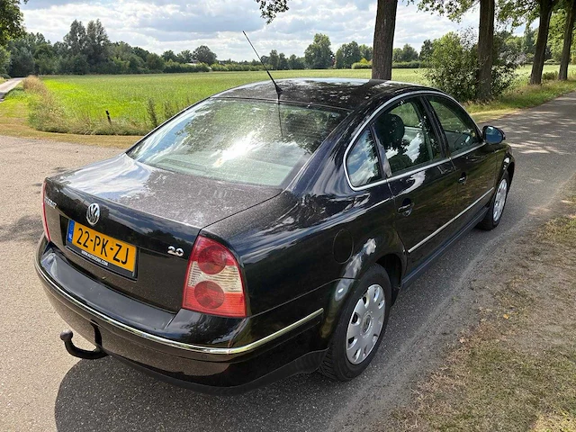 Volkswagen - 2004 - passat - 2.0-20v turijn - 22-pk-zj - afbeelding 15 van  20
