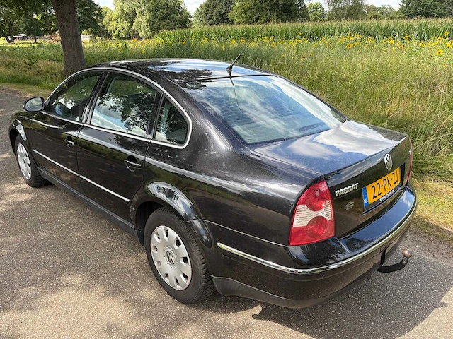 Volkswagen - 2004 - passat - 2.0-20v turijn - 22-pk-zj - afbeelding 17 van  20