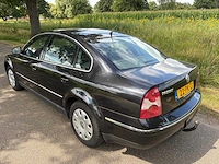 Volkswagen - 2004 - passat - 2.0-20v turijn - 22-pk-zj - afbeelding 17 van  20