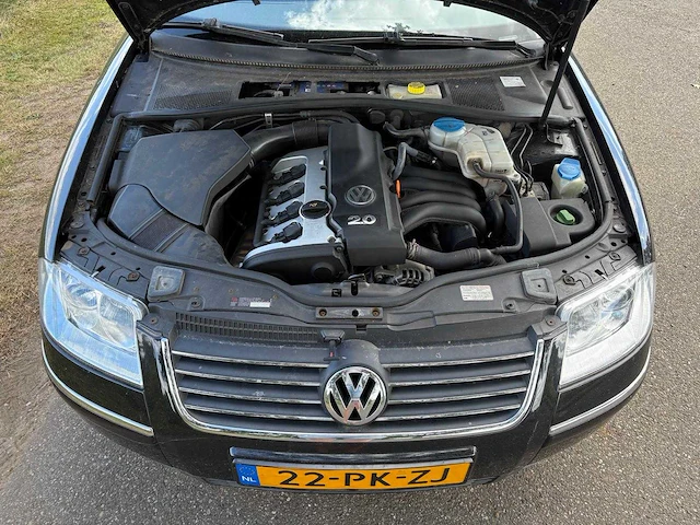Volkswagen - 2004 - passat - 2.0-20v turijn - 22-pk-zj - afbeelding 18 van  20