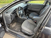 Volkswagen - 2004 - passat - 2.0-20v turijn - 22-pk-zj - afbeelding 20 van  20
