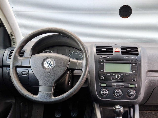Volkswagen - 2006 - golf - 1.4 trendline bns - 10-tb-sk - afbeelding 2 van  18