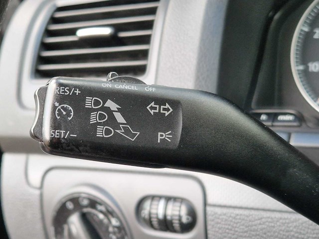 Volkswagen - 2006 - golf - 1.4 trendline bns - 10-tb-sk - afbeelding 4 van  18