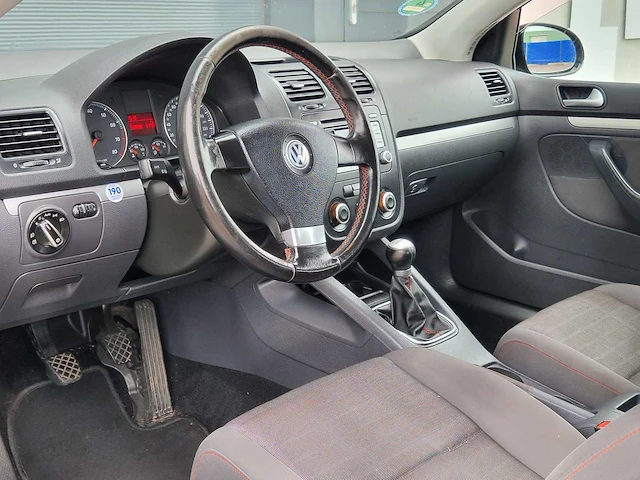 Volkswagen - 2006 - golf - 1.6 turijn - nj-995-k - afbeelding 2 van  19