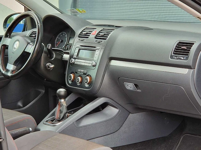 Volkswagen - 2006 - golf - 1.6 turijn - nj-995-k - afbeelding 11 van  19