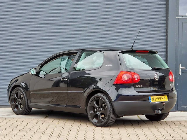 Volkswagen - 2006 - golf - 1.6 turijn - nj-995-k - afbeelding 17 van  19