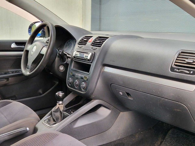 Volkswagen - 2006 - jetta - 1.6 fsi comfortline - 45-tj-zb - afbeelding 2 van  21
