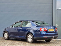 Volkswagen - 2006 - jetta - 1.6 fsi comfortline - 45-tj-zb - afbeelding 19 van  21