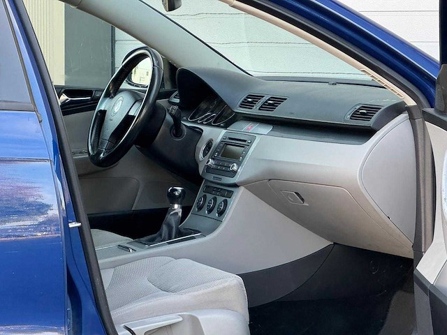 Volkswagen - 2006 - passat variant - 2.0 fsi sportline - 32-sh-bb - afbeelding 4 van  13