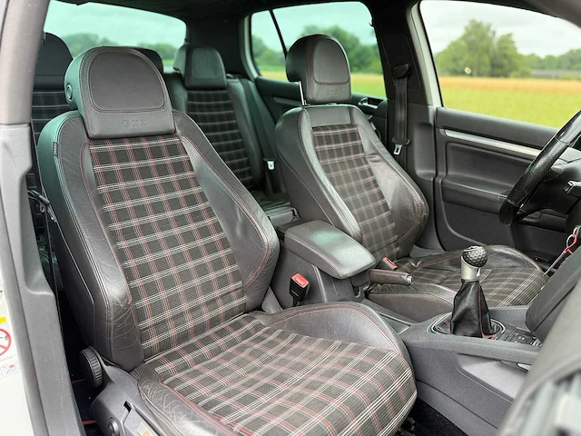 Volkswagen - 2007 - golf - 2.0 tfsi gti ed. 30 - g-112-kz - afbeelding 2 van  15